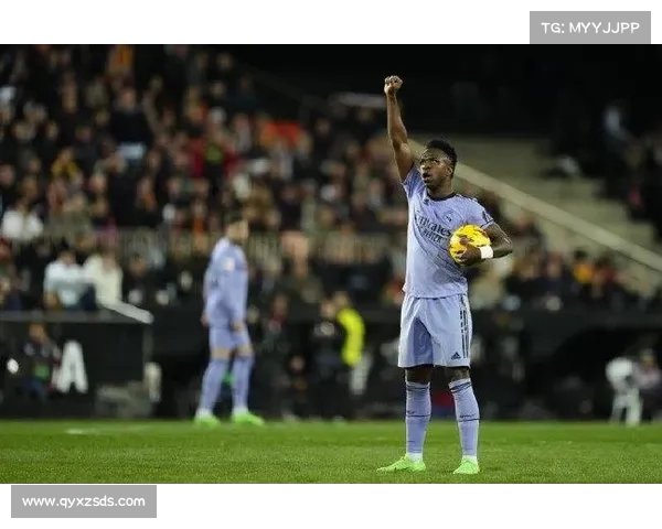 马卡:维尼修斯专注皇马 球员转会传闻完全不实 马卡:维尼修斯专注皇马 球员转会传闻完全不实